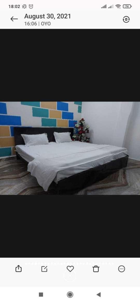 Oyo Hotel Hastinapur Palace Meerut Ngoại thất bức ảnh