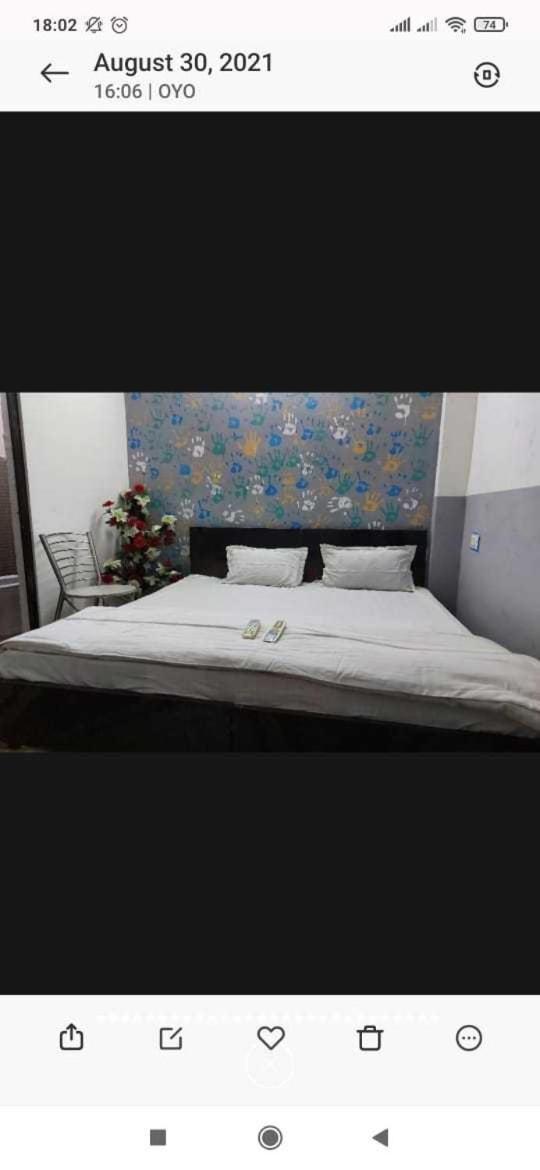 Oyo Hotel Hastinapur Palace Meerut Ngoại thất bức ảnh