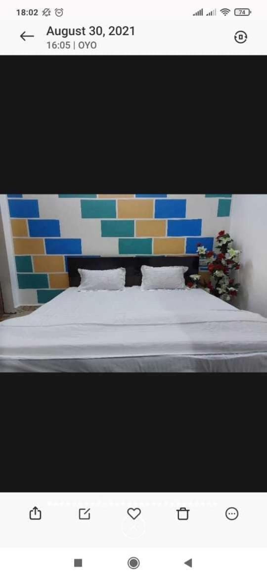 Oyo Hotel Hastinapur Palace Meerut Ngoại thất bức ảnh